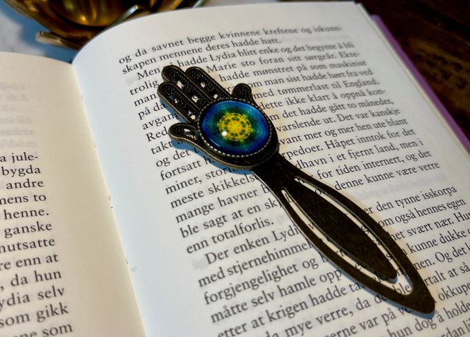 Hovedbilde Bokmerke Hamsa hånd blå gul